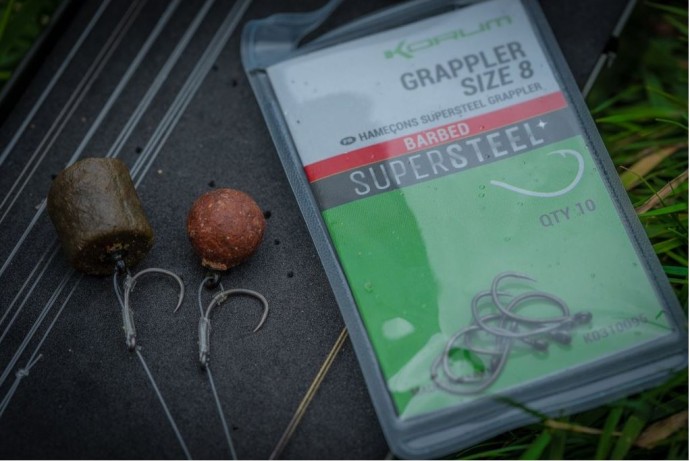 10kom - Udica Korum Grappler Hooks Barbed