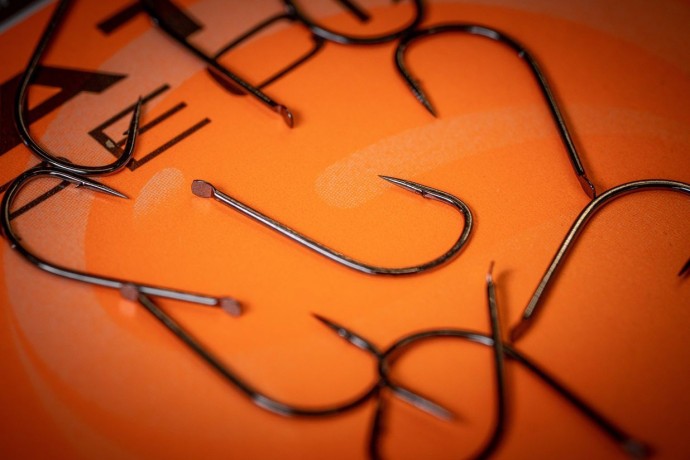10ks - Háček Guru Match Special Hook Barbed