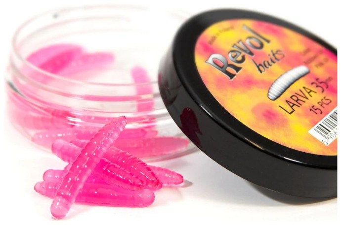 15kom - Gumeni Mamac Revol Baits Larva 35mm Sýr-Česnek