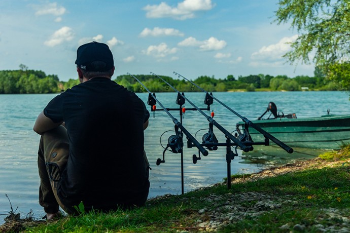 2kom - Držač za 3 Štapa Fox Black Label QR 3 Rod Adjustable Buzz Bar XL