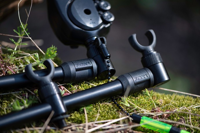 2kom - Držač za 3 Štapa Fox Black Label QR 3 Rod Adjustable Buzz Bar XL