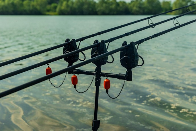 2kom - Držač za 3 Štapa Fox Black Label QR 3 Rod Adjustable Buzz Bar XL