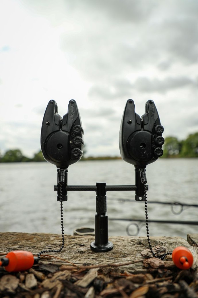2kom Držač za molo Fox Black Label Slim Stage Stands (uključujući umetak)