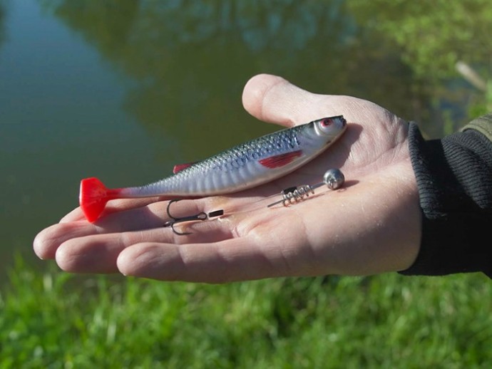 2kom - Gumeni Mamac Delphin Realix 3D 13cm 16gr
