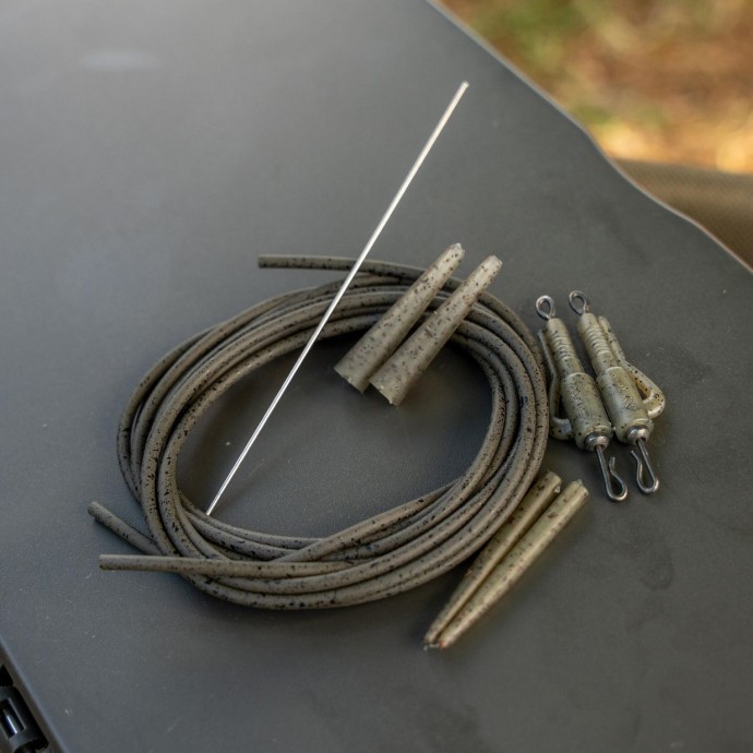 2kom - Set završnih montaža Avid Carp Outline Lead Clip tungsten cijevi komplet
