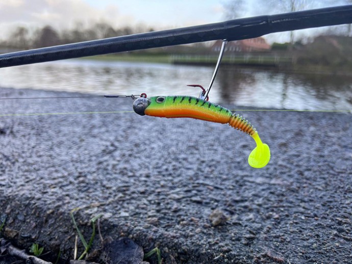 4kom - Gumeni Mamac Quantum Wackelarsch 9cm 6gr