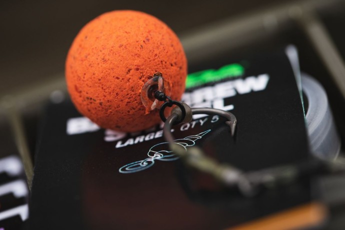 5ks - Obratlík S Vrutem Korda Micro Ring Swivel Bait Screw Medium