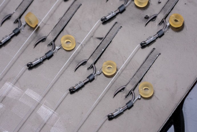8kom - Gotov Predvez Guru SMWG Banded Ready Rigs 6"