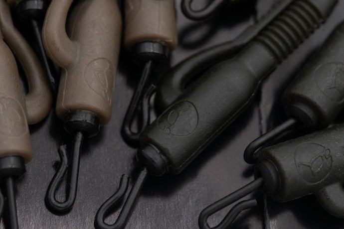 8ks - Závesky na Záťaže Korda QC Hybrid Lead Clip Gravel/ Clay