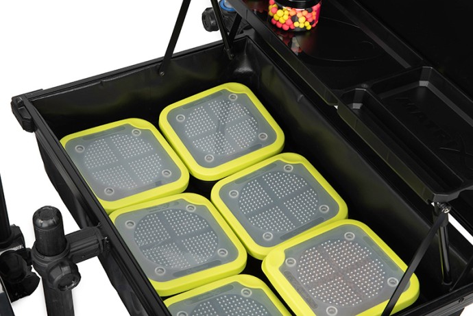 Bočni pladanj Matrix Pro Feeder Tray