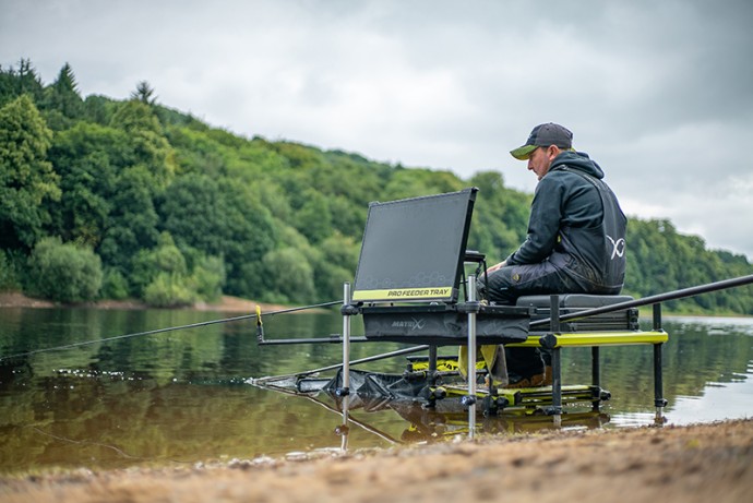 Bočni pladanj Matrix Pro Feeder Tray