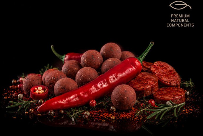 Boilies Delphin BreaX HotHELL Robin Red-Chilli-Fr.Klobása