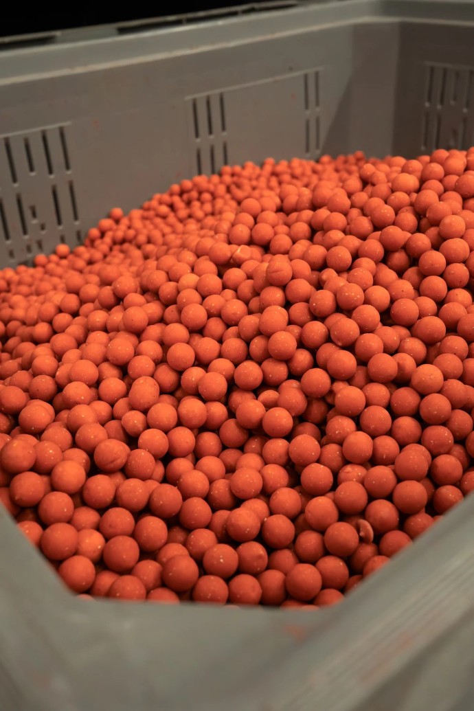 10kg Boilies KWO Candy Cream 15mm + Booster ZDARMA