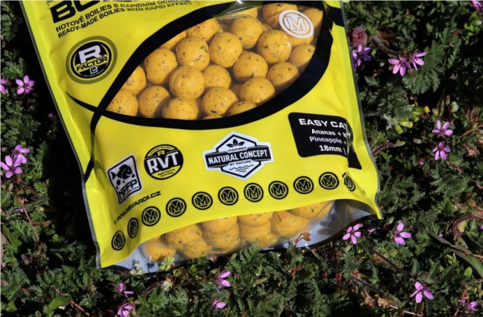 Boilies Mivardi Rapid Easy Catch Ananas + N.BA. 3,3kg