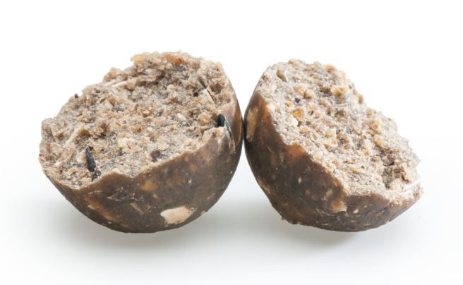Boilies Mivardi Rapid Excellent Monster Crab 3,3kg + Kanta za hranu Rapid Box