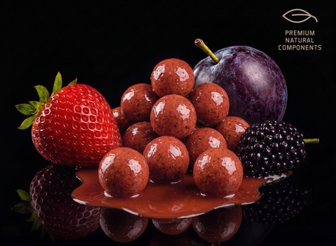 Boilies v Dipe Delphin BreaX/SweetBERRY Moruša-Jahoda-Slivka