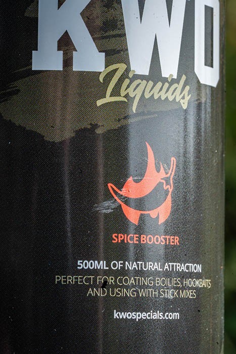 10kg Boilies KWO Spice Special 12mm + Booster ZDARMA