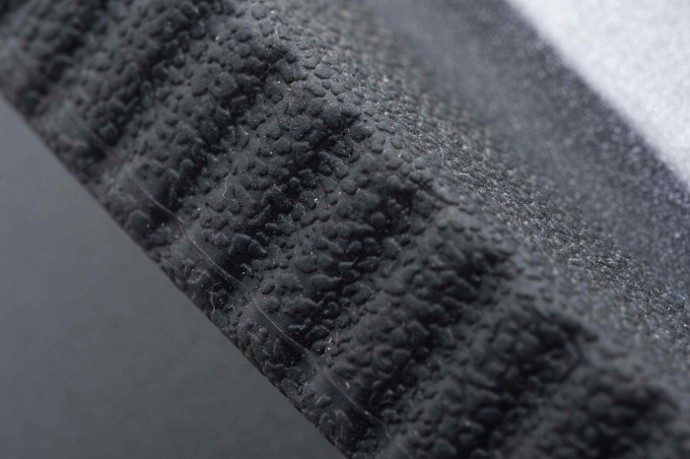 Brod za prihranu Mivardi Carp Scout Li-ion 20