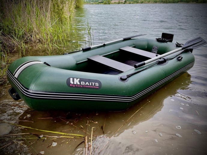Čamac LK Baits s Lamelnim Dnom Thunder 240