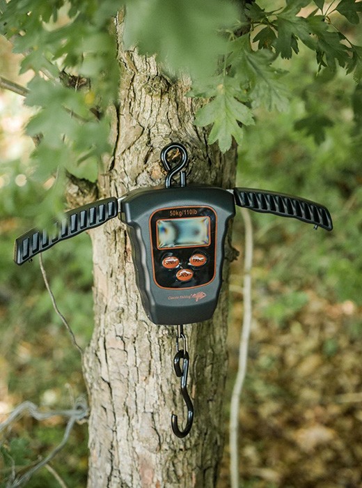 Digitalna Vaga Giants Fishing Digital Scale 50kg + Neoprenska Futrola Besplatno