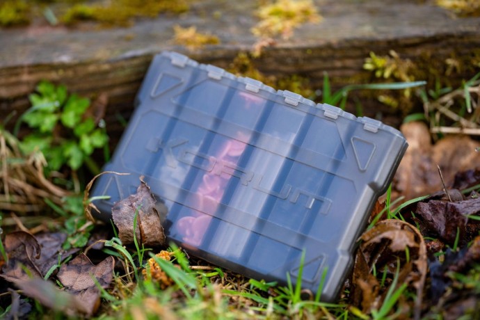 Dozator za pribor Korum Tackle Dispenser Blox