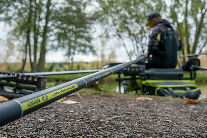 Drška za podmetač Matrix Ethos XR Power 3,5m Landing Net Handle