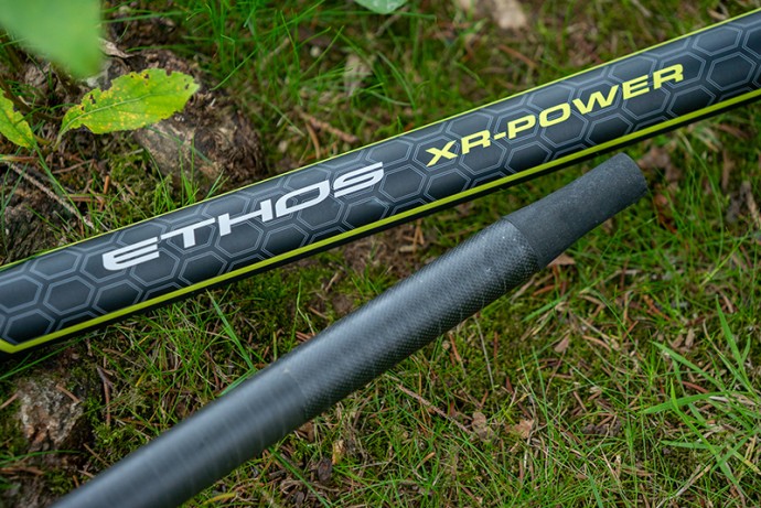 Drška za podmetač Matrix Ethos XR Power 4,5m Landing Net Handle