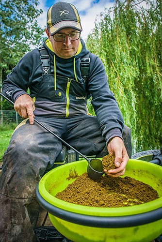Držač s Posudom za Primamu Matrix 3D-R Groundbait Hoop With Bowl