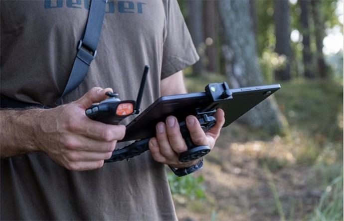 Držač za Tablet i Daljinski Upravljač za brod Deeper Quest