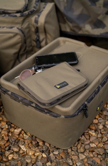 Futrola za dokumente Avid Carp RVS Licence Wallet