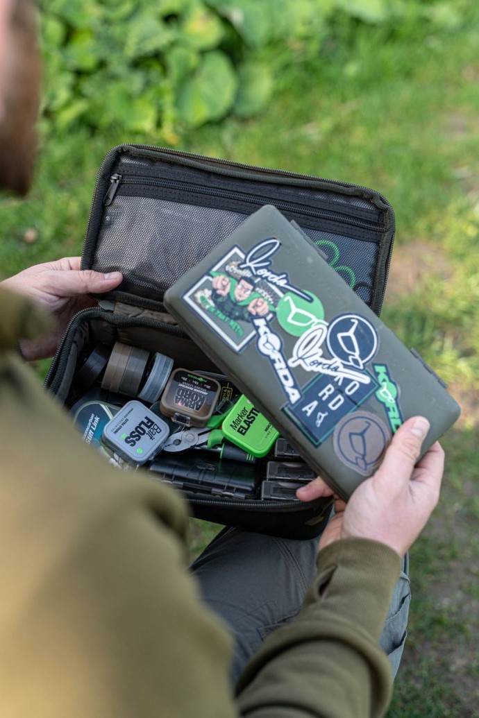 Futrola za pribor Korda Compac 140 Tackle Pouch Dark Kamo
