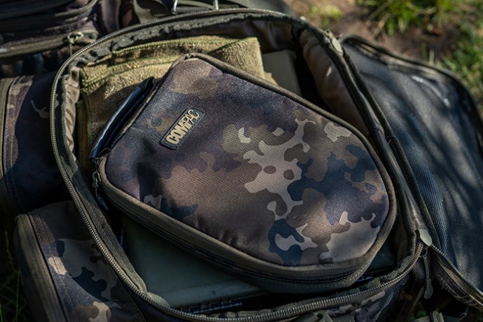 Futrola za vagu Korda Compac Scales Pouch Dark Camo