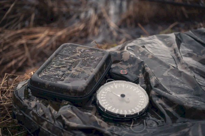 Futrola za vagu Nash Subterfuge Hi Protect Scales Pouch