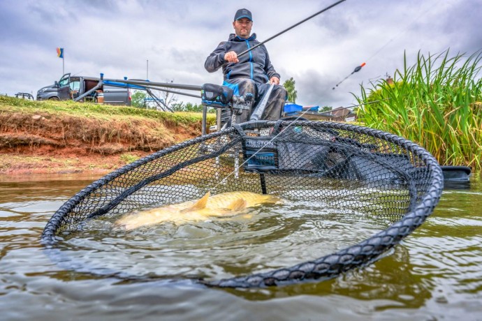 Glava podmetača Preston Carbon Match Landing Net