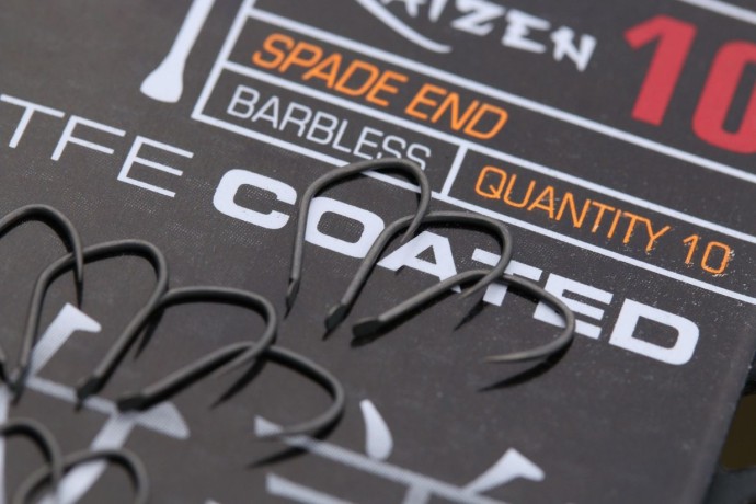 Háček Guru Kaizen Hook Barbless Spade End