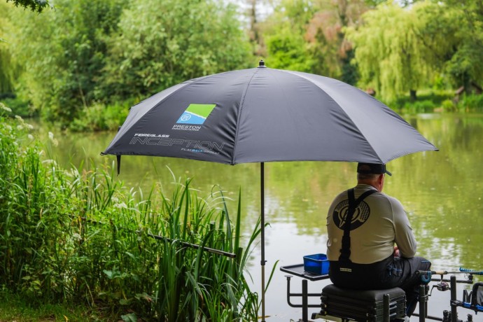 Kišobran Preston Inception Fibreglass Flatback Brolly 50"
