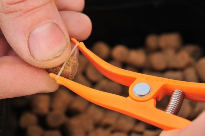 Kleště Na Pelety Guru Pellet Pliers