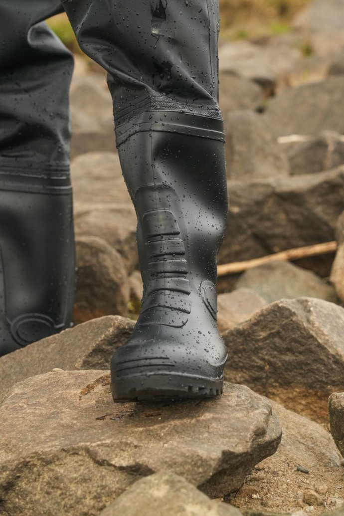 Kombinezon Black Cat Booted Waders
