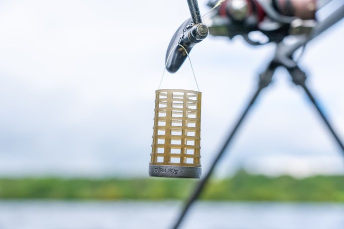 Krmítko Guru Bait Up X-Change Feeder Caged