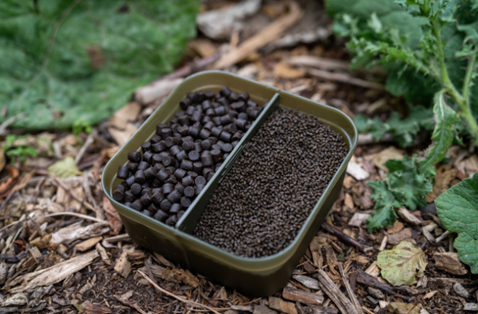Kutija Korum Divided Bait Tub