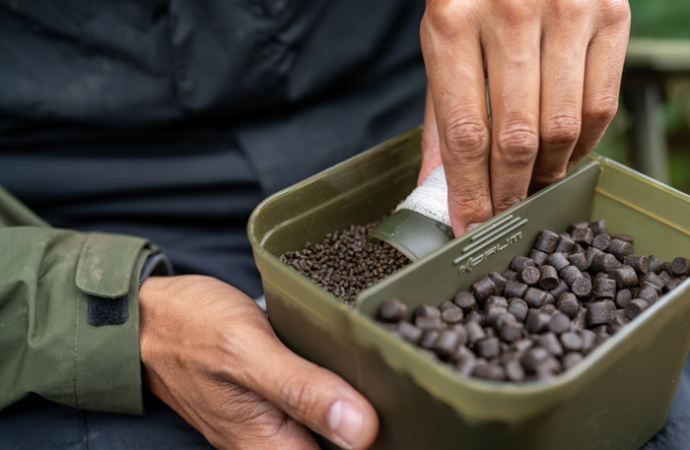 Kutija Korum Divided Bait Tub