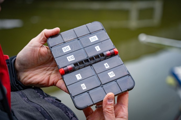 Kutija Rage Medium Full Compartment Accessory Box