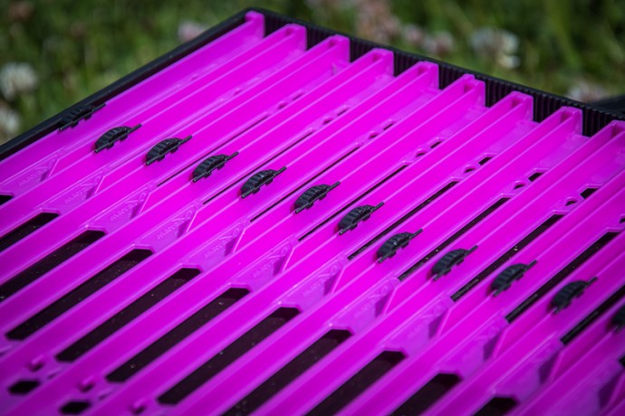 Ladica s motalicama Matrix Loaded Pole Winder Tray 26cm Purple