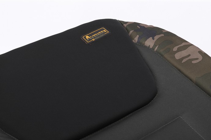 Bivak Prologic C-Series Bivvy 2 Man + Ležaljka Prologic Avenger Bedchair 6 Leg