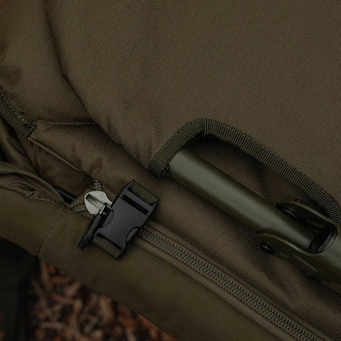 Ležaljka i Spavaća Vreća Avid Carp Revolve X System