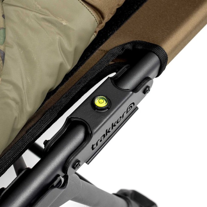 Ležaljka i Vreća za spavanje Trakker RLX 8 Wide Camo Bed System