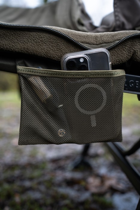 Ležaljka + Spavaća vreća Nash Indulgence HD40 8 Leg Sleep System Camo Wide