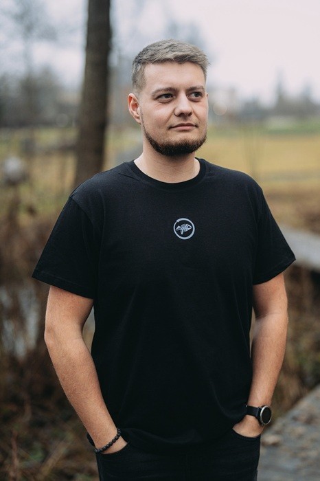Majica Giants Fishing Černe Šupináč Hlava