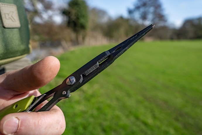 Multifunkcijski Alat Korum Multi Tool with QC Lanyard