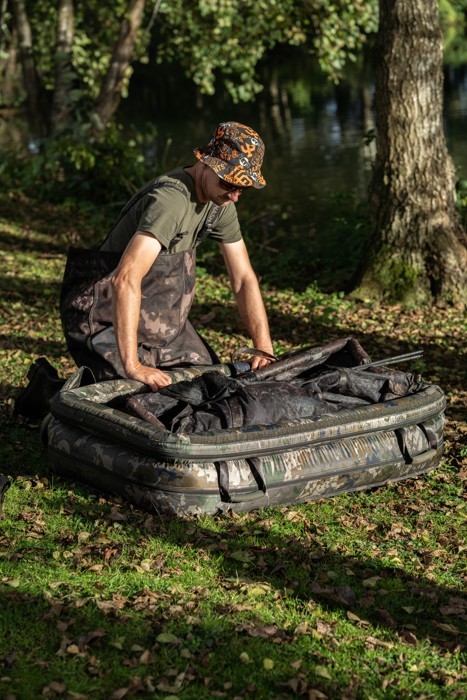 Nafukovacia podloška Nash Carp Care Air Cradle Camo